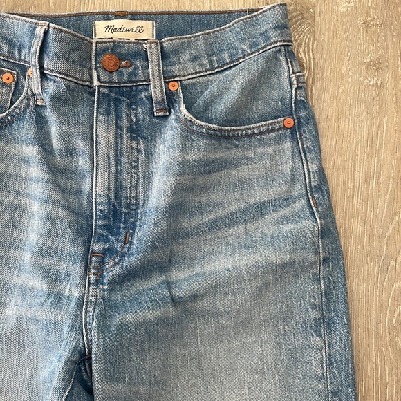 Madewell The Perfect Vintage Straight Jean in Reinhardt Wash - Picture 5 of 9